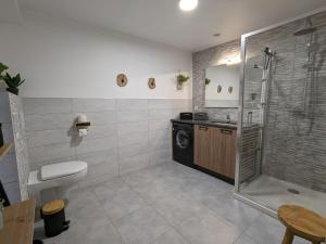 Fotografia z galérie ubytovania "Charmant appartement à Gérardmer avec terrasse, proche lac et pistes, 4 pers, tout inclus" - FR-1-589-475 v destinácii Gérardmer + 4 fotografie