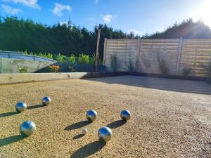 Fotografie z fotogalerie ubytování Les suites du littoral - Gîtes proche mer - Piscine - SPA v destinaci Plouézec