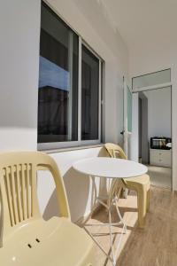 Ruang duduk di Elsa Apartment