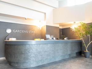 Lobi atau kawasan kaunter penerimaan di GARDENS STAY