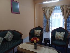 Gallery image of CHE SUE HOMESTAY 02 in Pasir Mas +2 photos