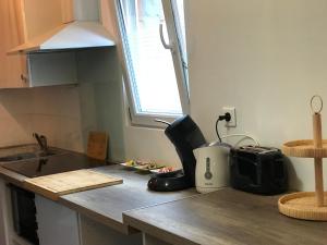 Dapur atau dapur kecil di Studio cosy Beauvais +3 gambar