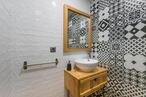 Ένα μπάνιο στο GuestReady - CastleRock Pub & Hotel