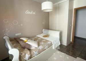 En eller flere senge i et værelse på Apto Pepi´s House