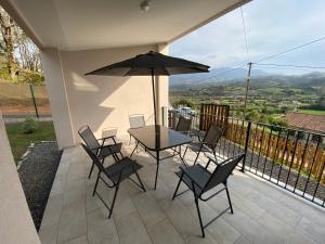 A balcony or terrace at Casa en Aldea 20