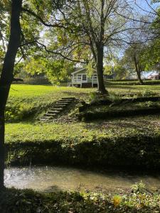 Ogród w obiekcie La Paix, Gîte bucolique en Normandie