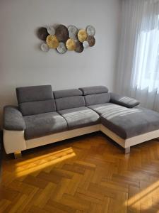 Posezení v ubytování Júlia Apartman Kaposvár***