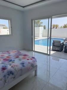 Postel nebo postele na pokoji v ubytování Superbe villa Dawsser avec piscine sans aucun vis à vis