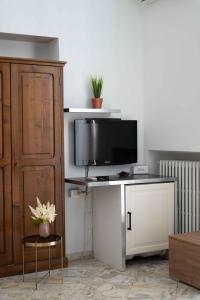 TV a/nebo společenská místnost v ubytování B&B Longobardi