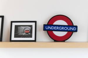 伦敦Sunny Maisonette with views over Canary Wharf, London的相册照片