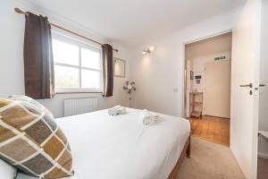 伦敦Sunny Maisonette with views over Canary Wharf, London的相册照片