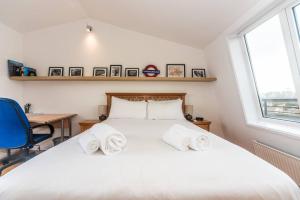 伦敦Sunny Maisonette with views over Canary Wharf, London的相册照片