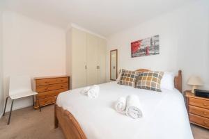伦敦Sunny Maisonette with views over Canary Wharf, London的相册照片