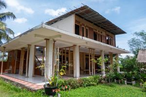 Rinjani Eco Villa Senaru外面的花园