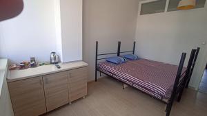 Voodi või voodid majutusasutuse NEWBORN comfort HOSTEL the biggest hostel of town with best location toas
