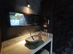 Eldhús eða eldhúskrókur á Coco Garden Pool Villas