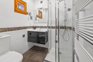 Ein Badezimmer in der Unterkunft Smartstay au reve Savoyard - Studio N 2