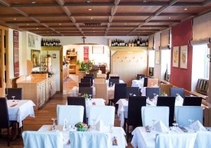 En restaurang eller annat matställe på Hotel Schlee