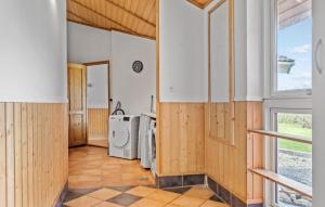 Galeriebild der Unterkunft Nice Home In Bogø By With Wifi in Bogø By