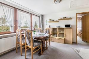 Μια τηλεόραση ή/και κέντρο ψυχαγωγίας στο Ferienhaus Christa - Falshöft