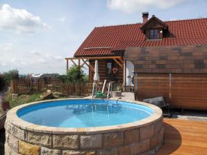 Bazén v ubytovaní Holiday Home Růžovka by Interhome alebo v jeho blízkosti