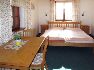 Posteľ alebo postele v izbe v ubytovaní Holiday Home Růžovka by Interhome
