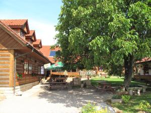 Vonkajšia záhrada v ubytovaní Holiday Home Růžovka by Interhome