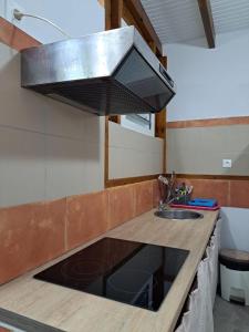 A kitchen or kitchenette at ZimZim
