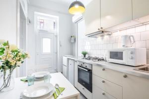 Lovely & Cozy home with A C 1082 Budapest, Kisfaludy utca 24 kép - 2