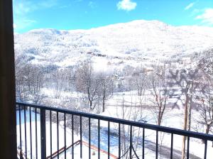 Fotografia z galérie ubytovania Le Coucou - Grand chalet - Parking - WIFI - ALLOS - 10adul+2enf v destinácii Allos