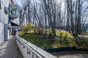 Vonkajšia záhrada v ubytovaní Apartament Kaskada Parking & Balcony by Axel