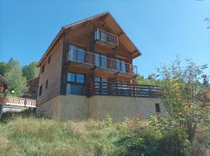 Fotografia z galérie ubytovania Le Coucou - Grand chalet - Parking - WIFI - ALLOS - 10adul+2enf v destinácii Allos