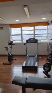 Gimnasio o instalaciones de fitness de Hotel Nacional Inn Porto Alegre - Próximo ao Complexo Hospitalar Santa Casa e UFRGS