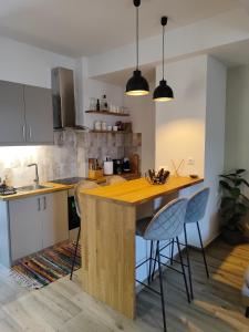 A kitchen or kitchenette at Μελίτη Pelion Luxury Living