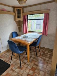 Fotografie z fotogalerie ubytování Stacaravan in bosrijk gebied v destinaci Eext