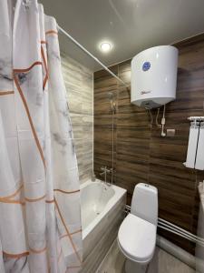 Koupelna v ubytování Отличная двушка в центре Темиртау