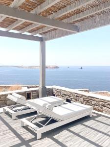 Gallery image of Cliff Villa in Sarakíniko +15 photos