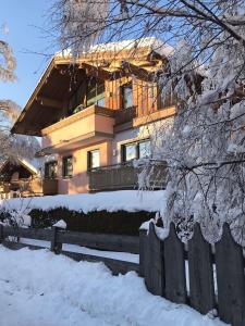 Ferienwohnung Kristin Brixen im Thale žiemą