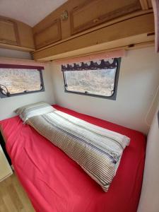 Gallery image of The Lakeside Cabin in Longmorn +6 photos