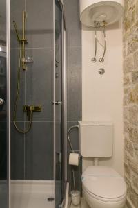 Vannituba majutusasutuses Rooms Bartul Trogir