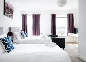 Кровать или кровати в номере Royal Ashton Townhouse - Taunton