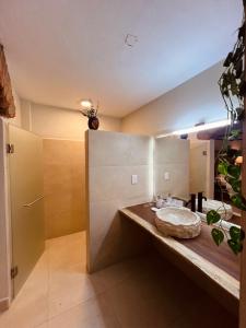 Koupelna v ubytování Casa Victoria Malecon