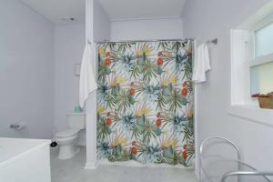 Ванна кімната в A Quiet Getaway Close to Downtown Augusta