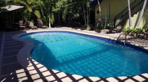 A piscina localizada em Di Villa ou nos arredores