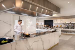 Gostje med bivanjem v nastanitvi Crowne Plaza Zürich by IHG