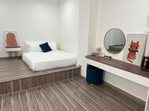 Llit o llits en una habitació de Memory Inn - Valley View