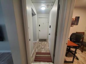 Fotografie z fotogalerie ubytování Central Private 1BR Apt. w/Free Prkg + Fast Wi-Fi v destinaci Sault Ste. Marie + 4 fotografie