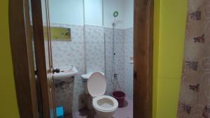 Un baño de R & R (Rest & Relax) Guesthouse