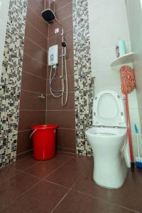 Ванная комната в GLYSM Tambun Stay "Pura Vida"