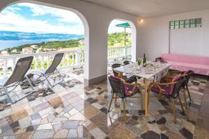 Ban công/sân hiên tại Visnja 1 - apartment with private pool and seaview